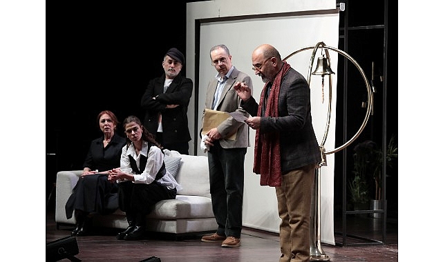 ibsenin bir halk dusmani atasehir seyircisiyle bulusuyor