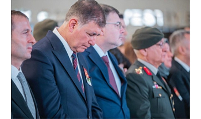 izmirin sehitleri fethi sekin ve musa can unutulmadi