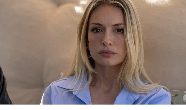 netflix 15 ocakta yayinlanacak ayrilik da sevdaya dahil icin fragmani paylasti