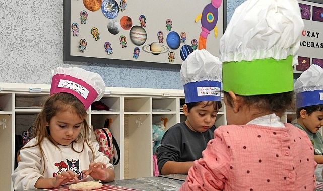 osmangazi belediyesi kreslerinde minikler firinciligi deneyimledi